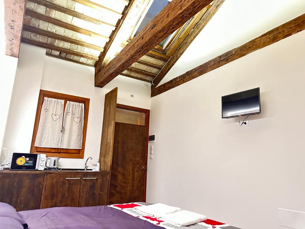 Venice Rainbow Apartments San Zaccaria ภายนอก รูปภาพ